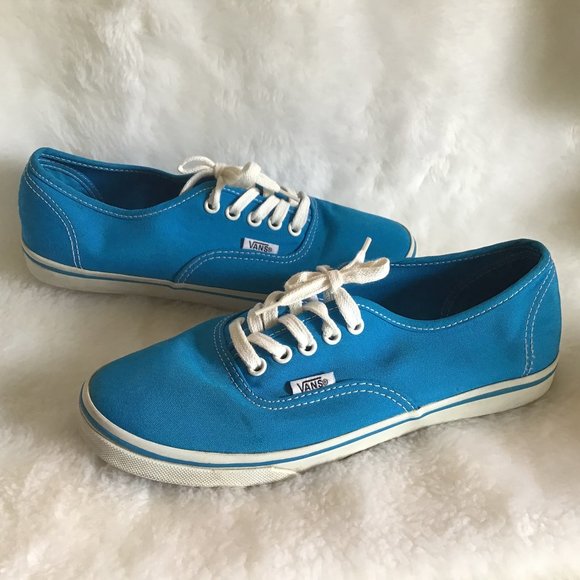 Vans Women's Turquoise Shoes - Picture 1 of 11